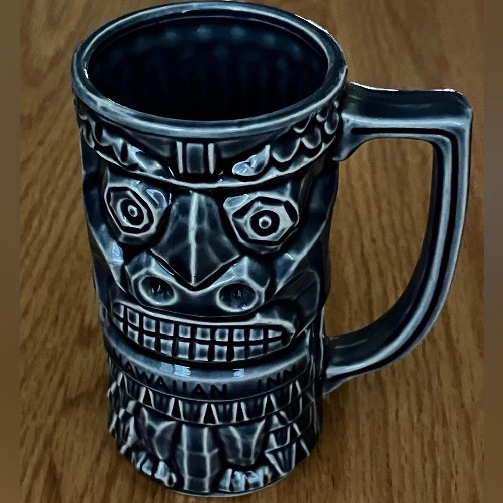 Hawaiian Inn Tiki Mug - Picture 3 of 7
